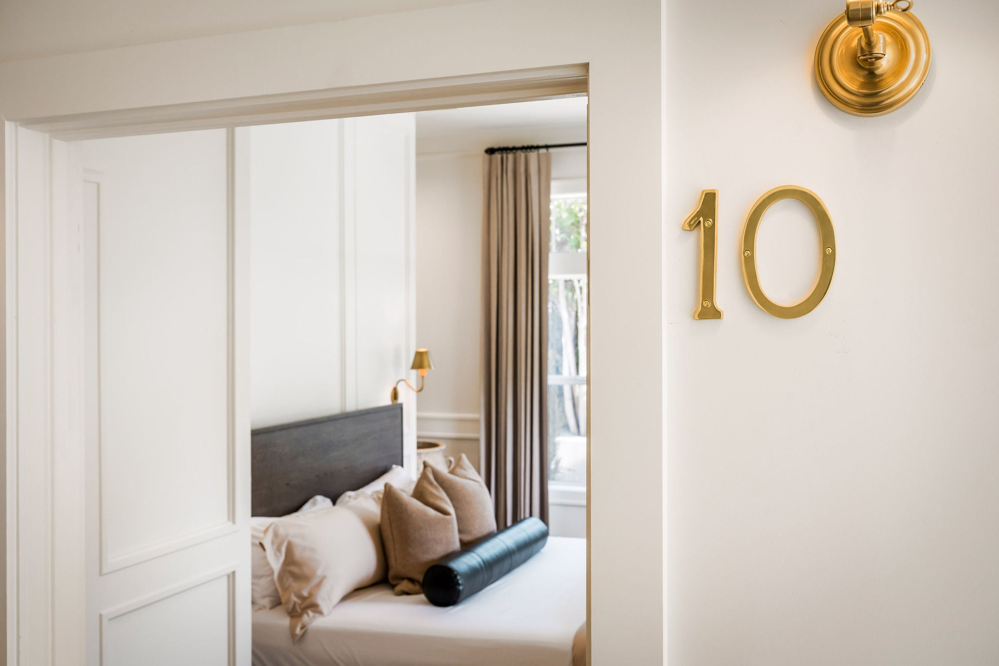Room 10, a King room with fireplace at The Polo House